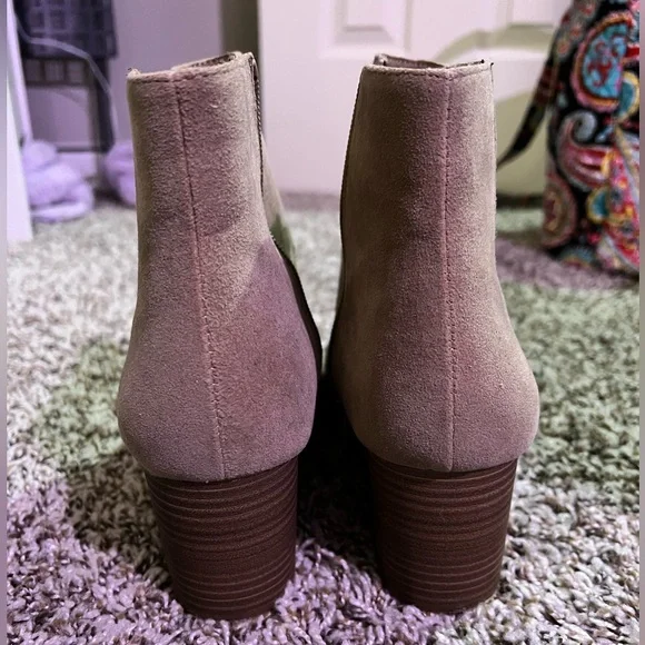 Booties - Picture 3 of 4